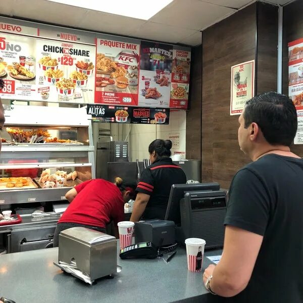 Kfc междуреченск. Кфс междуреченск. кфс на галерия. кфс междуреченск открытие. кфс в междуреченске кемеровской области.