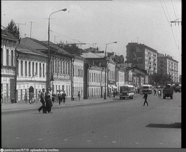 Школа 53 астрахань. Таганская астрахань. Улица таганская 12. Николая островского, 121, астрахань. Таганская улица табличка.