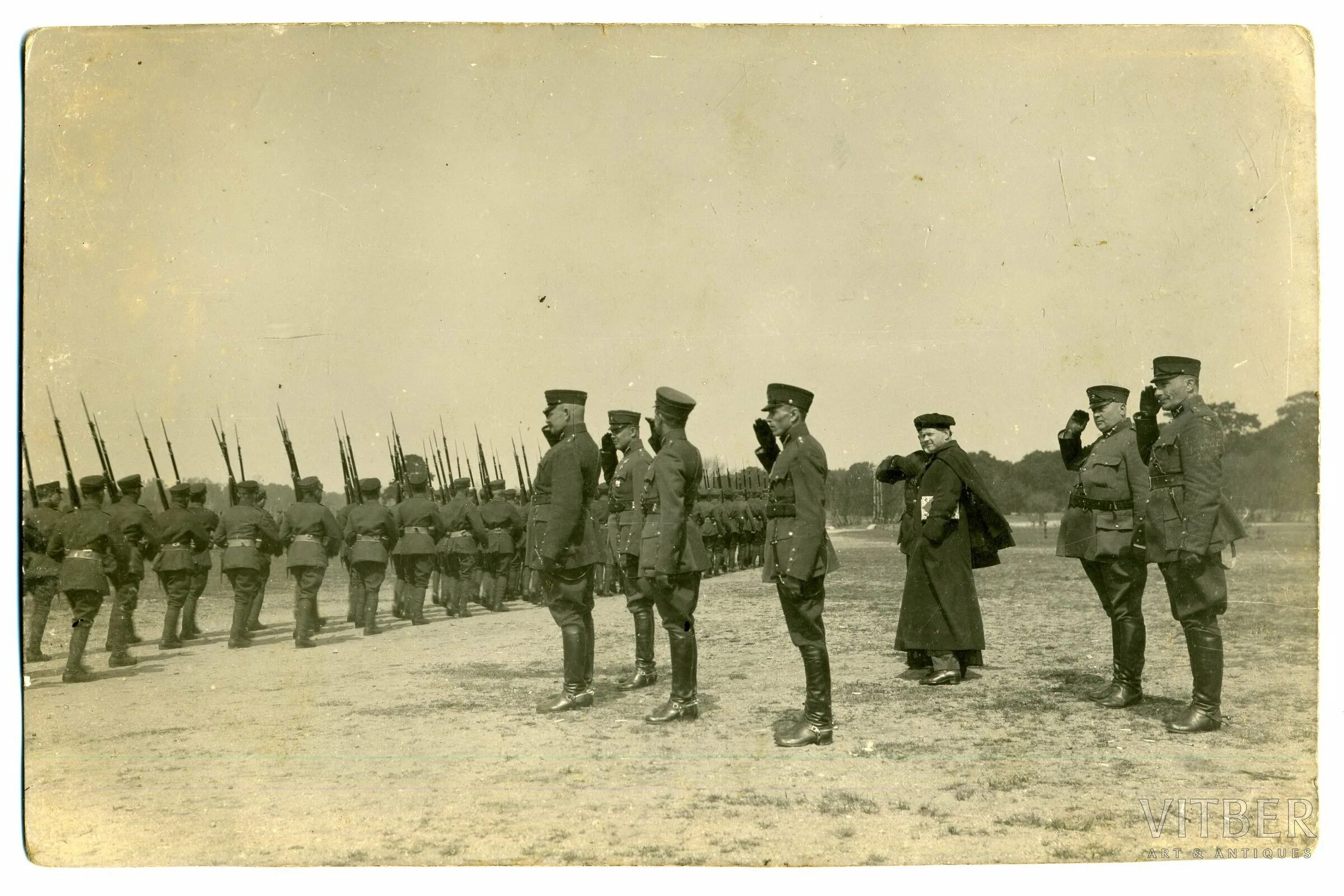 Армия 20 месяцев. Латвийская армия, 20 век. Латышская армия 1920-1939. 20 Армия. Латвийская армия 1939 вооружение.