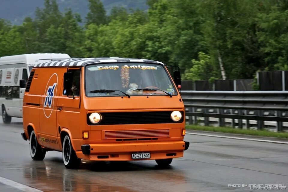 Volkswagen t3. Фольксваген Транспортер т3. Volkswagen Transporter t3 ГАЗ. Фольксваген Транспортер 3. 2 бус транспорт