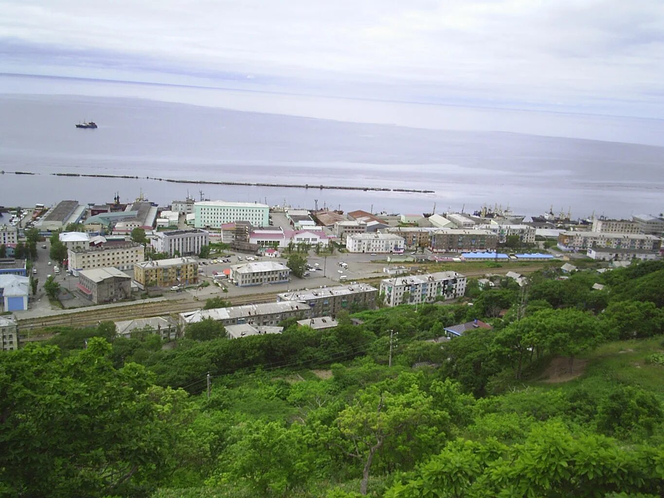 Курильск остров итуруп. Город невельск сахалинской области. Сахалин корсаков. Кунашир южно курильск. Южно сахалинск город холмск.