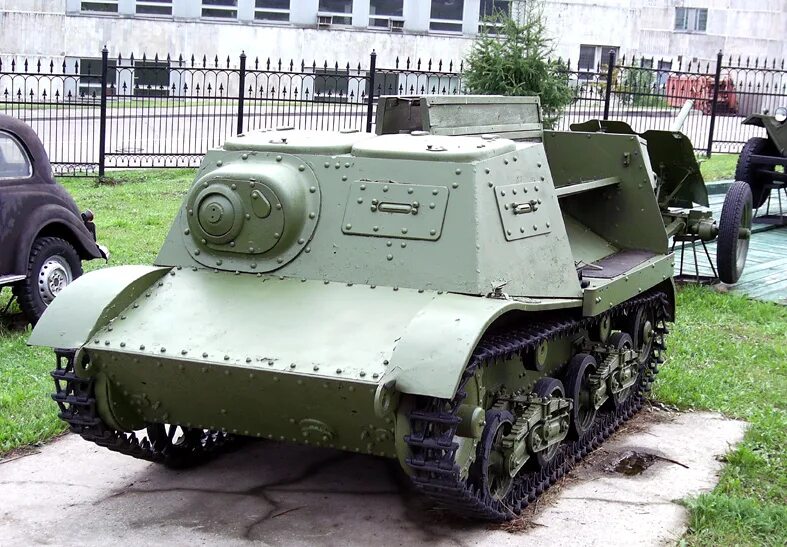 Т 20 телефон. Т-20 танк. Тягач комсомолец т-20. Танкетка т-20. Т-20 танк СССР.