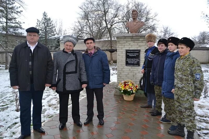 Село Степное Степновский район. Ставропольский край Степновский район село Степное. Село Иргаклы Ставропольский край Степновский район. Степное памятник. Погода степное ставропольский на неделю