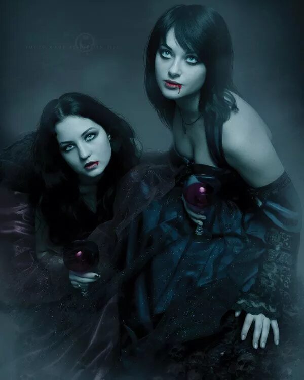 Ирина мейер bloodrayne. Девушки вампиры красивые. Scarlet witch. Девочка вампир 1 серия. Девушка вампир 2.