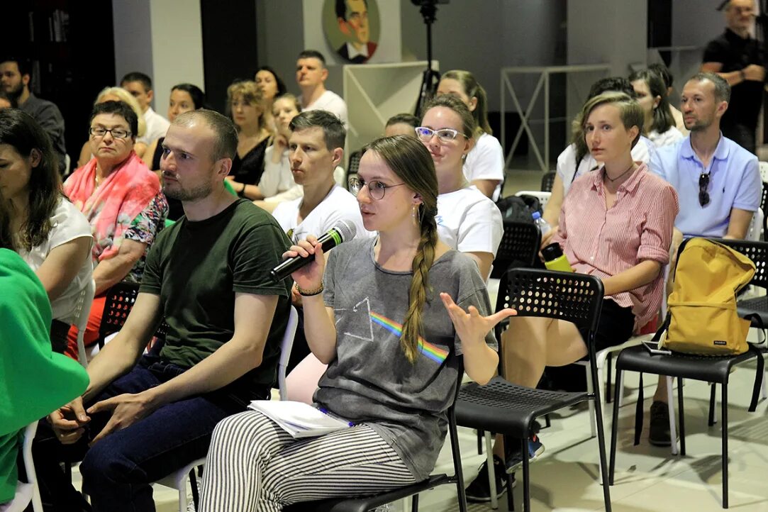 Лекторий лекции. Аудитория зал с людьми. Лекции для дизайнеров. Студенты на семинаре. Лекторий лекции.