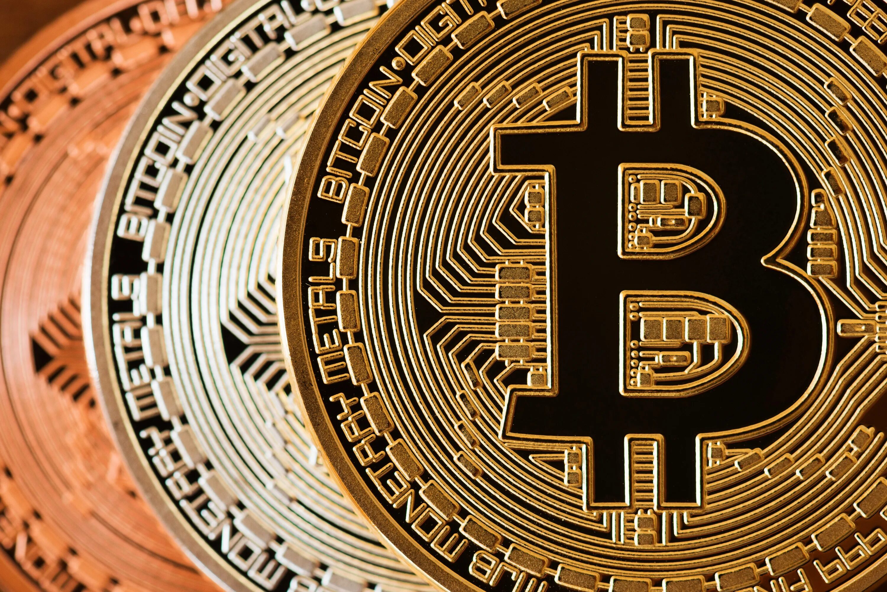 Следующий биткоин. Биткоин. бишкаин. биткоин заставка. картина биткоин.