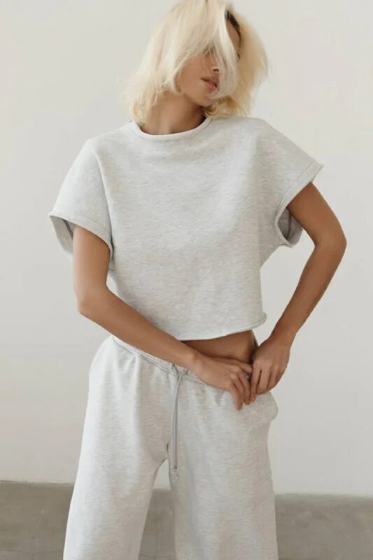 Lavarice одежда. Водолазка женская с рукавом бабочка. Lavarice одежда. Lavarice магазин. Lavarice одежда.