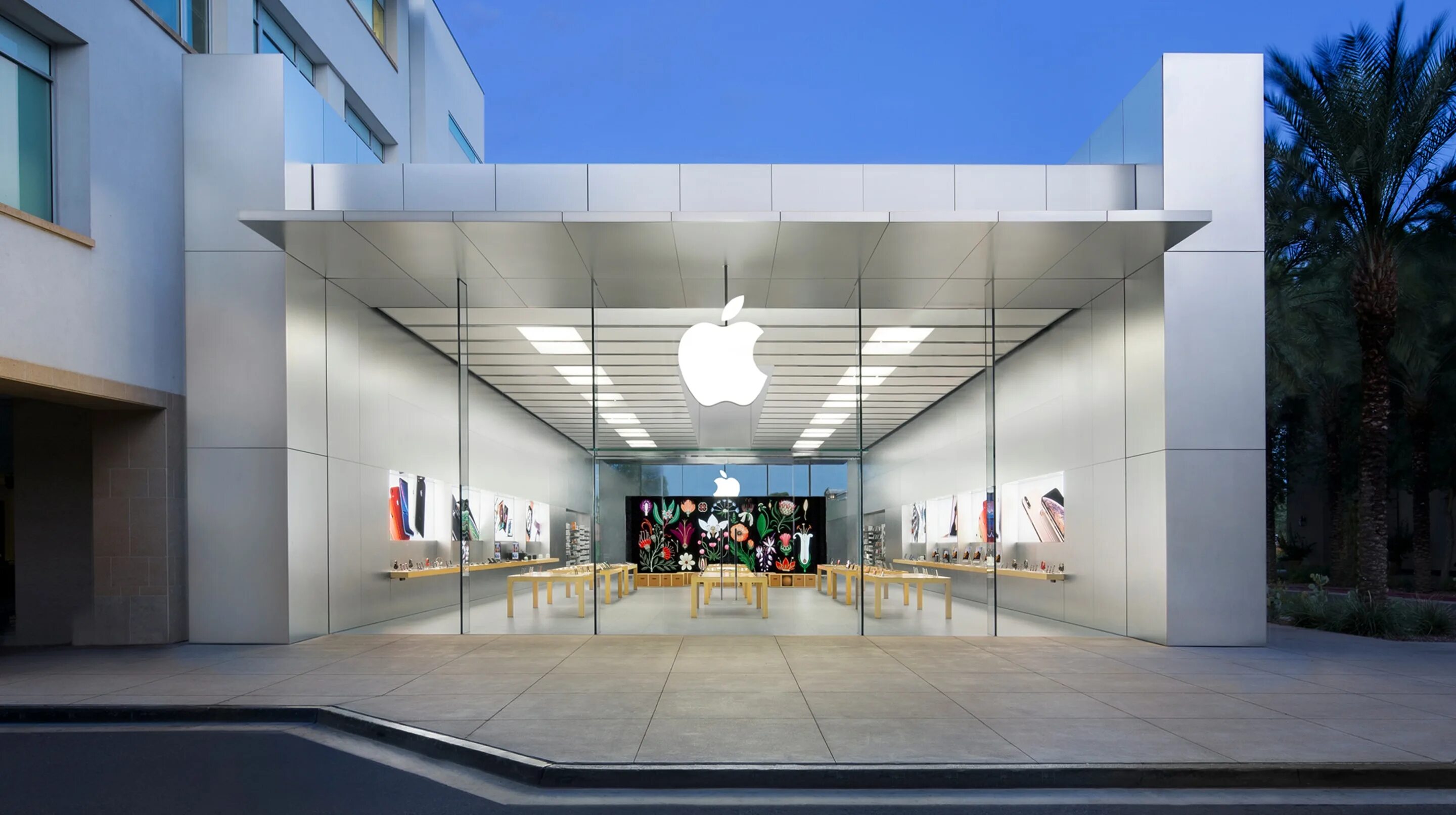 Эпл стор цена. Apple Store. Магазин эпл в США. Эпл стор в Катаре. Шэньчжэньский Apple Store.