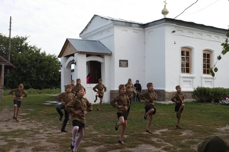 Погода в каратабане. Село Каратабан Еткульский район. Челябинская область Еткульский район село Каратабан. Церковь Каратабан Еткульского района. Каратабан школа Челябинская область.