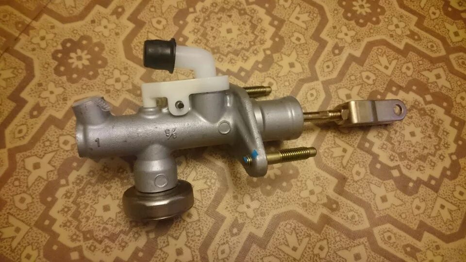 Главный цилиндр сцепления ниссан альмера классик. Рабочий цилиндр сцепления nissan almera n16. Цилиндр сцепления ниссан альмера классик. Цилиндр сцепления ниссан альмера. Цилиндр сцепления ниссан альмера n15.