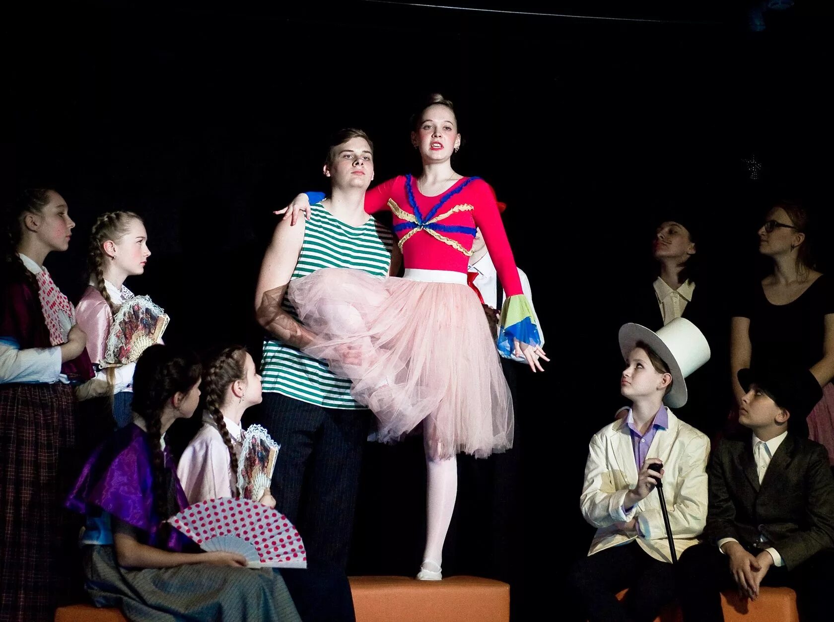 Актерское мастерство для подростков. Театр для подростков в москве. Театральная школа для подростков в москве. Ирбис - городской театральный лагерь. Мастер класс актерское мастерство.