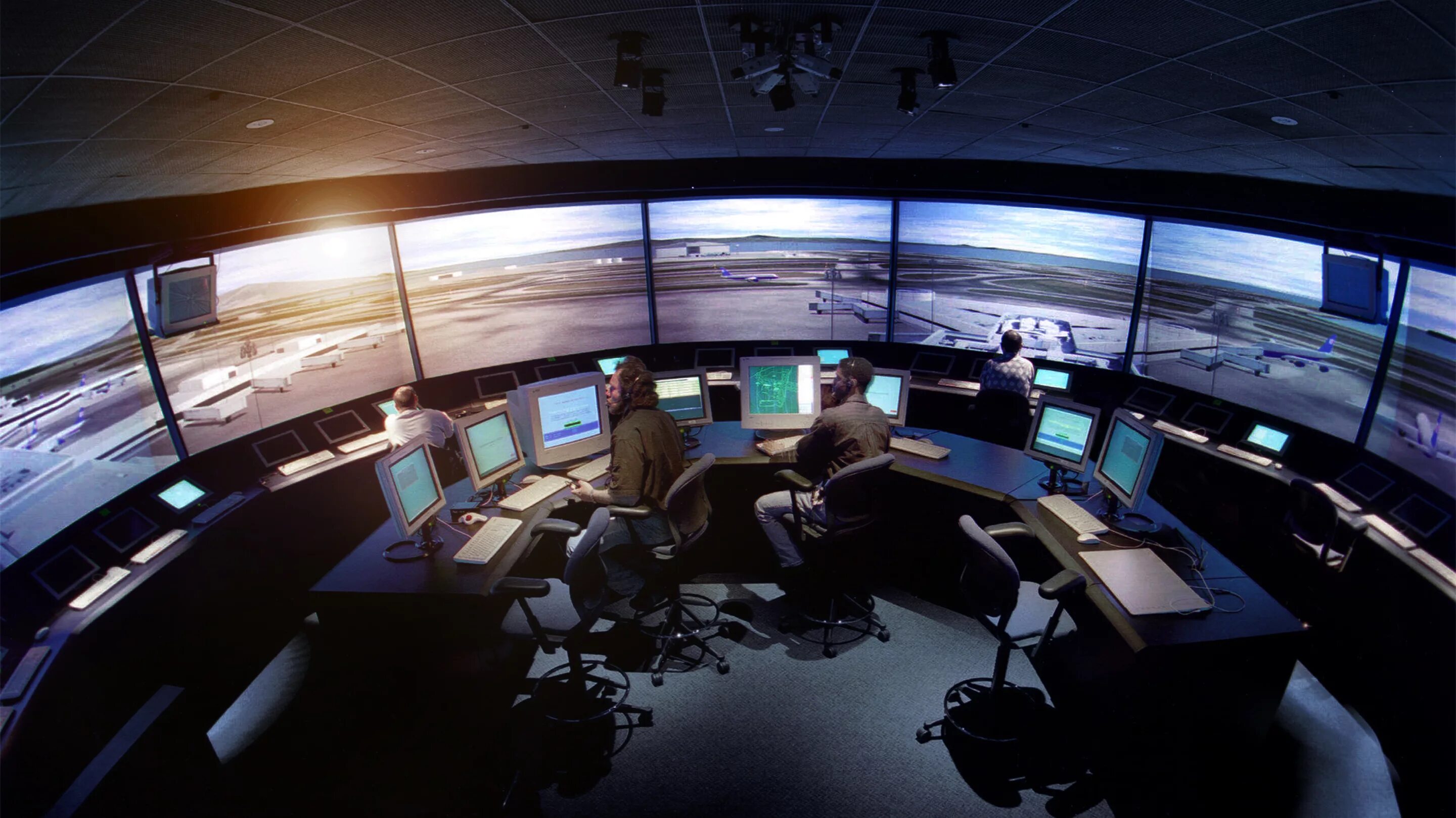 Военный пункт управления. Элементы управления айфон. Пункт управления приложениями. Диспетчерский пульт управления полетами "пульт-2". Вид с диспетчерской вышки.