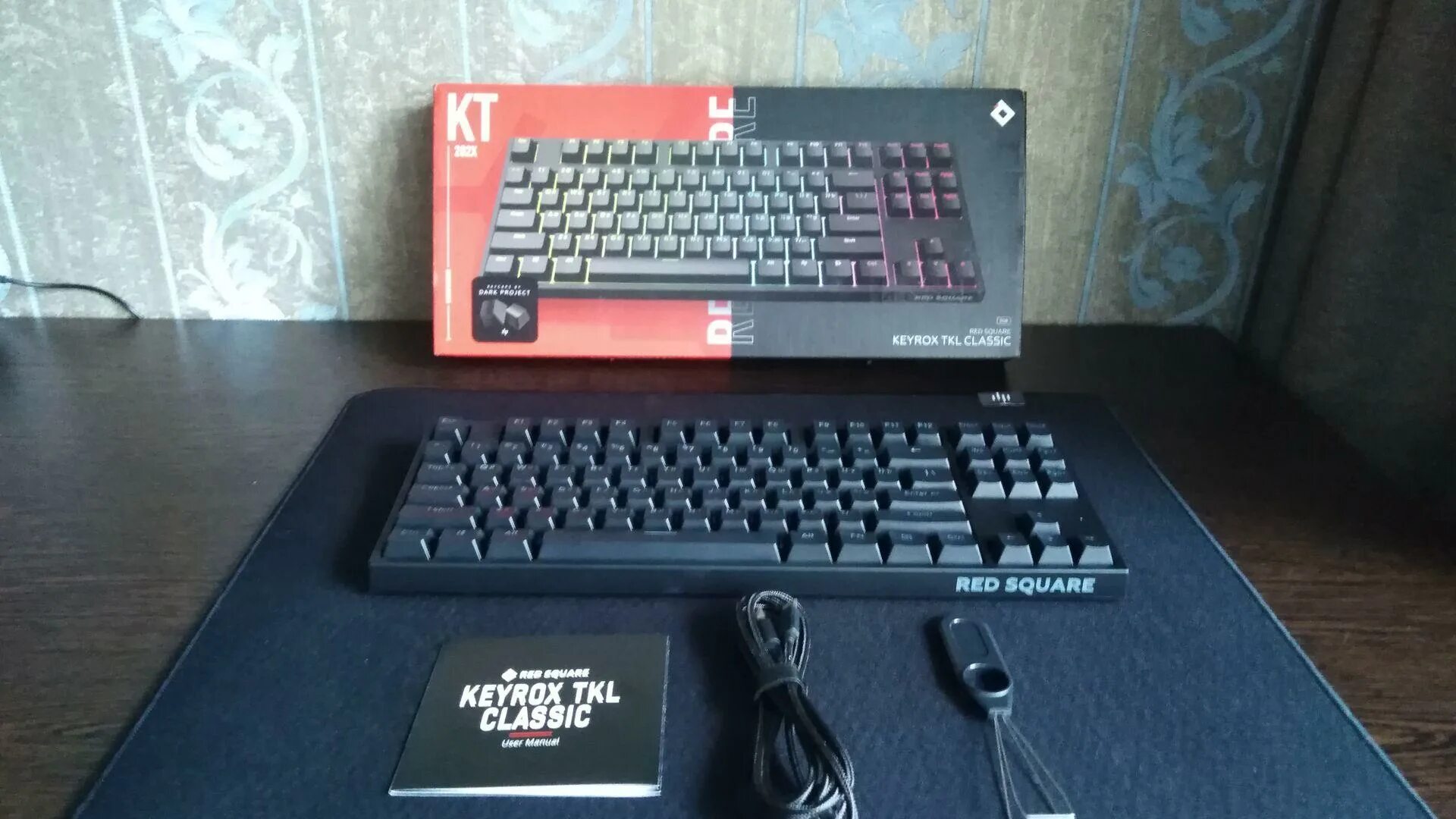 Red square keyrox kryo. Red Square Keyrox TKL Classic [RSQ-20021]. Red Square Keyrox TKL Classic 100%. Red Square Keyrox TKL Classic 2021. Red Square Keyrox TKL Classic DNS.