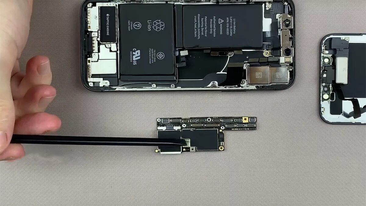 Нижний микрофон iphone xr. Iphone 6s микрофон громкой связи. Iphone x микрофоны. Фронтальный микрофон iphone x. Iphone x микрофоны.