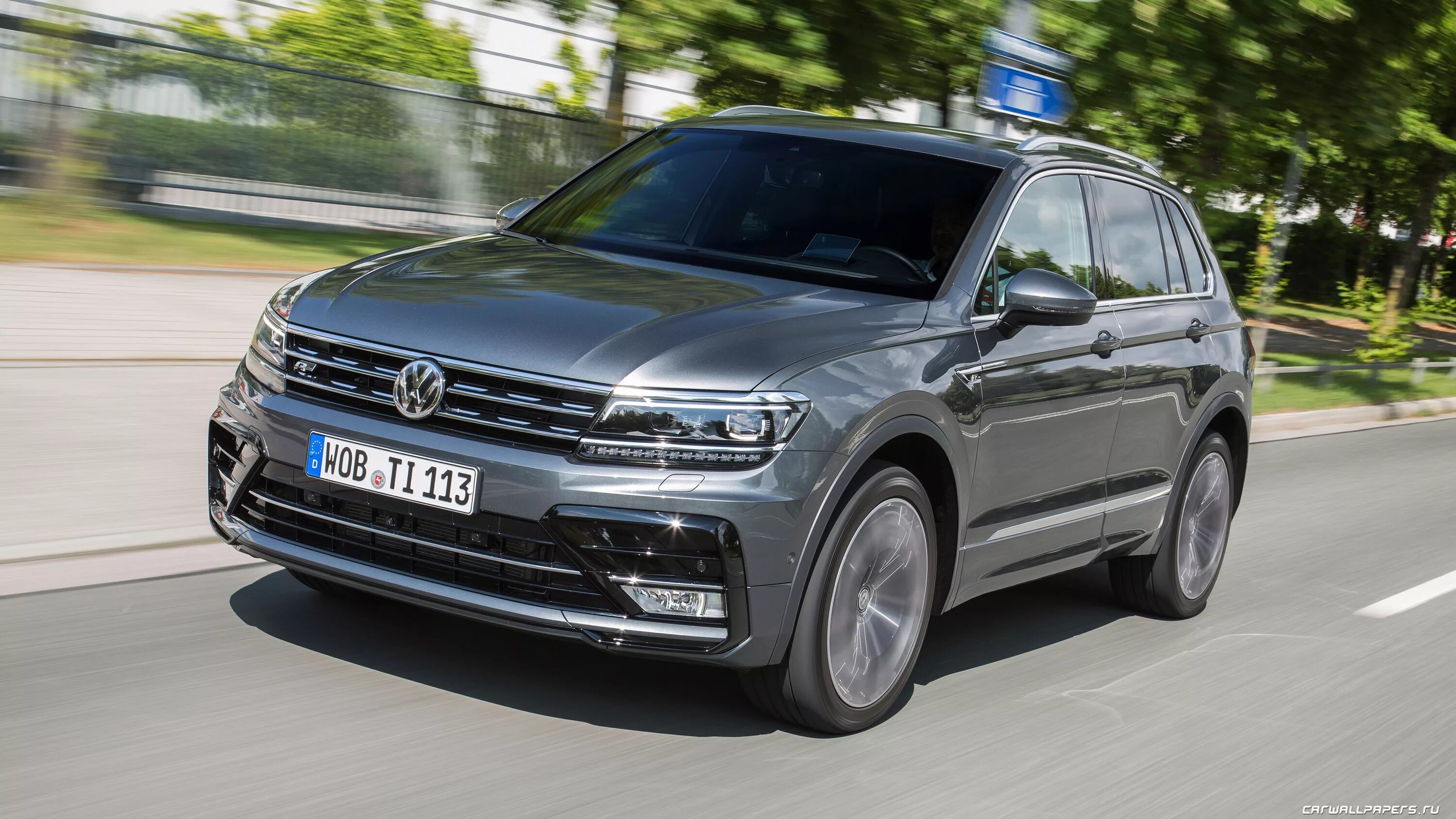 Машина volkswagen tiguan. Volkswagen Tiguan r line. Volkswagen Tiguan r line 2016. Новый Volkswagen Tiguan r line. Tiguan 2017 r line.