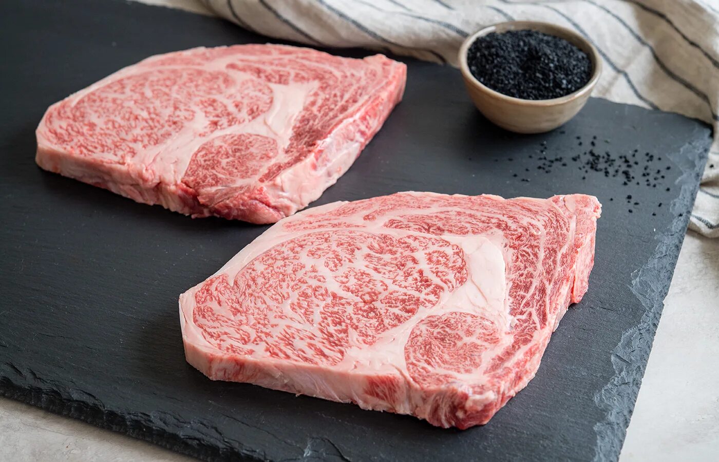 Рибай Вагю. Wagyu a5. Стейк Вагю. Вагю стриплойн.