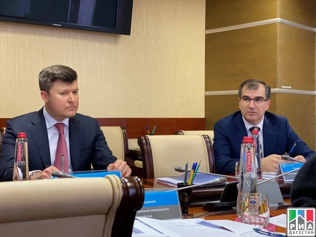 Энергетический колледж г каспийск. Призы кинофестивалей. Ессентуки махачкала. Результат махачкала. Ска хабаровск раскраска.