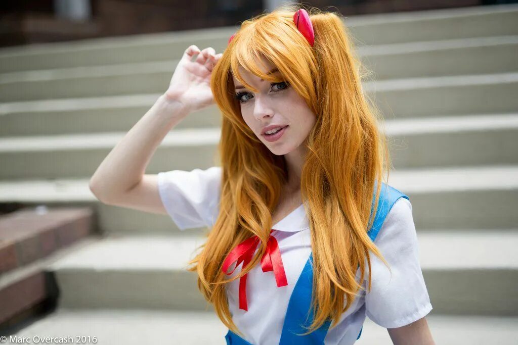 Asuka cosplay. Аска Лэнгли косплей. Асука Ланглей косплей. Asuka Langley Cosplay Саша Холланд. Asuka Langley косплей.