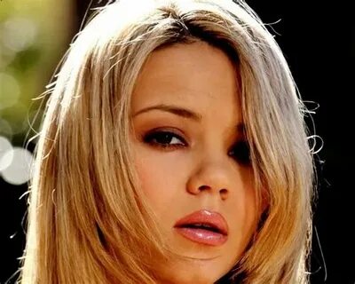 Ұзын шегелермен клиторлық пирсинг