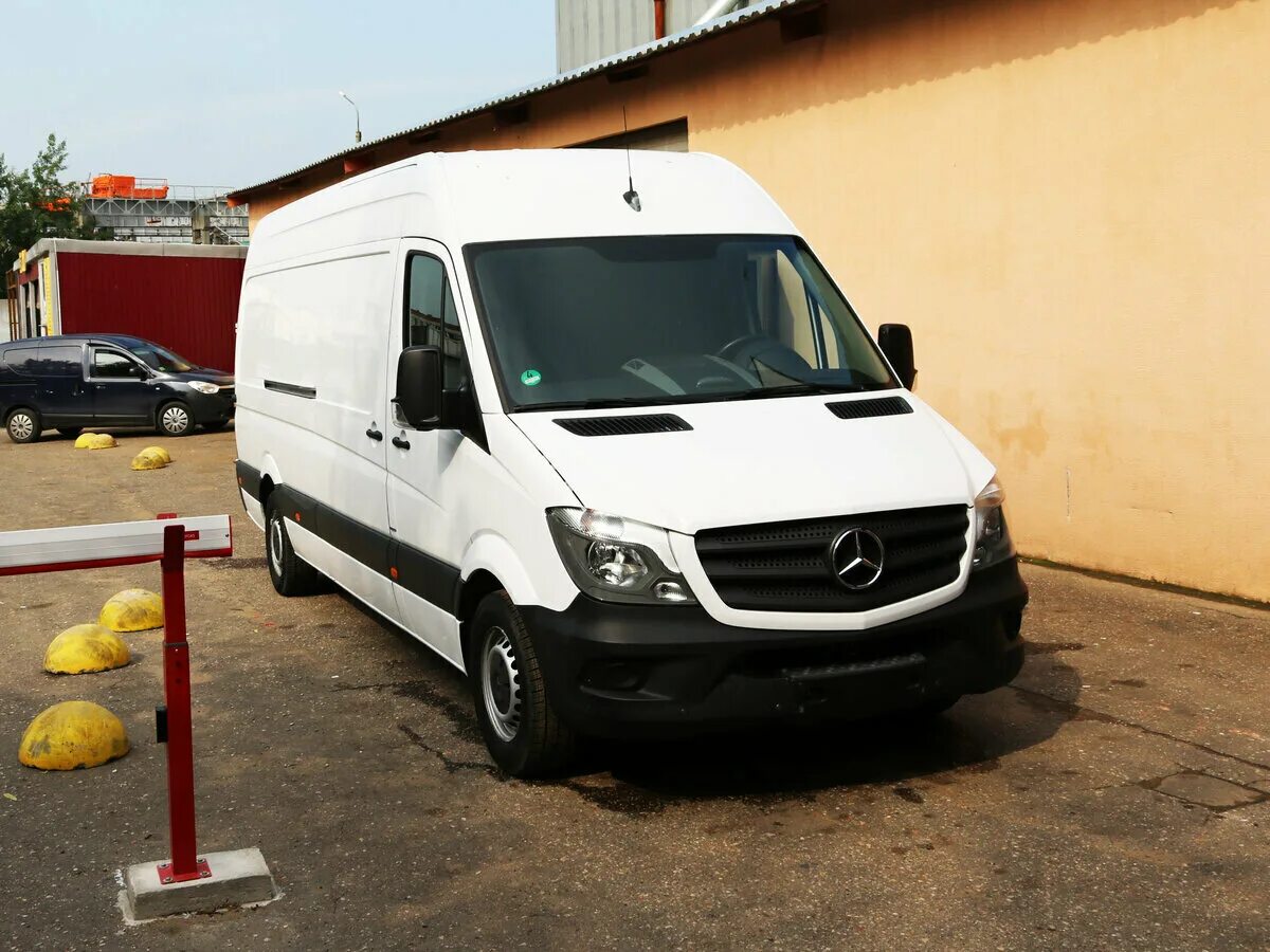 мерседес спринтер грузопассажирский. Mercedes mercedes sprinter 2016. спринтер 2016. Mercedes sprinter 2021. Mercedes-benz sprinter 20 мест.
