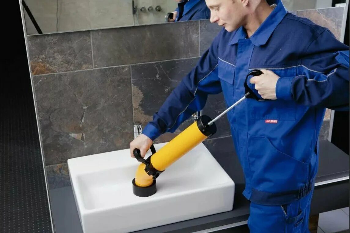 Прочистная машина ridgid. Гидродинамическая прочистка канализационных труб. Дезинфекция трубопровода. Karcher комплект для промывки труб и водосточных желобов (2. Прочистка канализации гидродинамика.