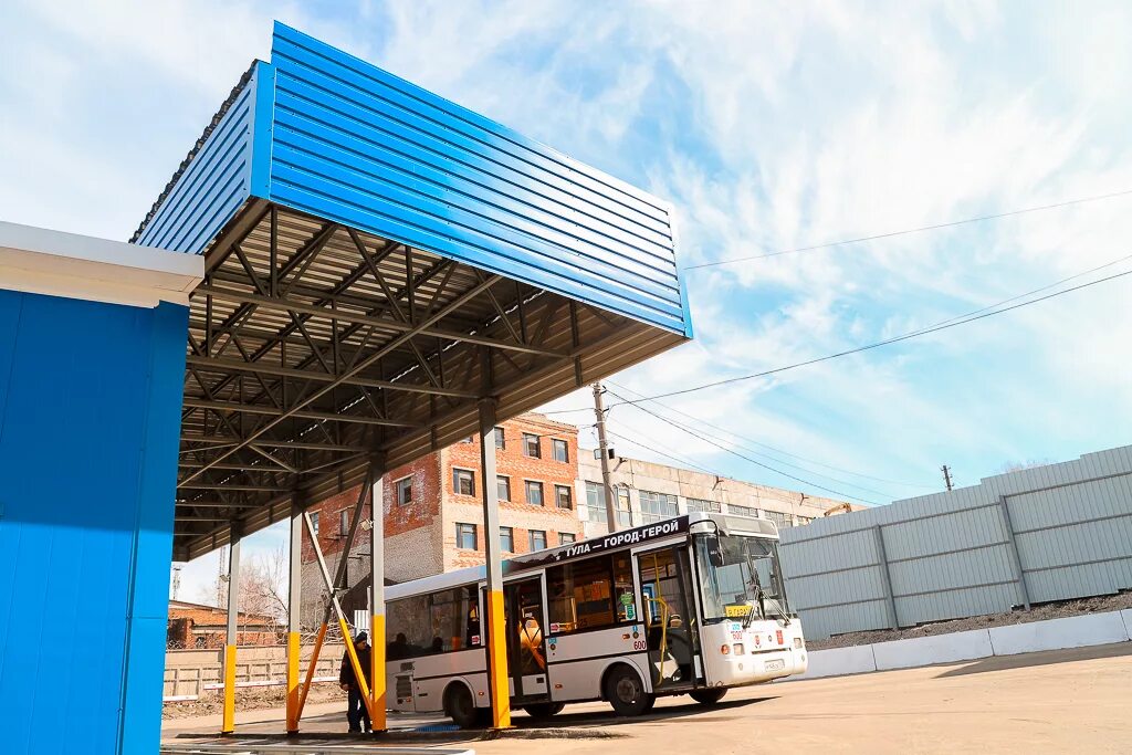 Полиция росгвардии. Авто служебные правительства псковской области. Шкода октавия делимобиль. Делимобиль автопарк. Автобусы нефаз в туле.