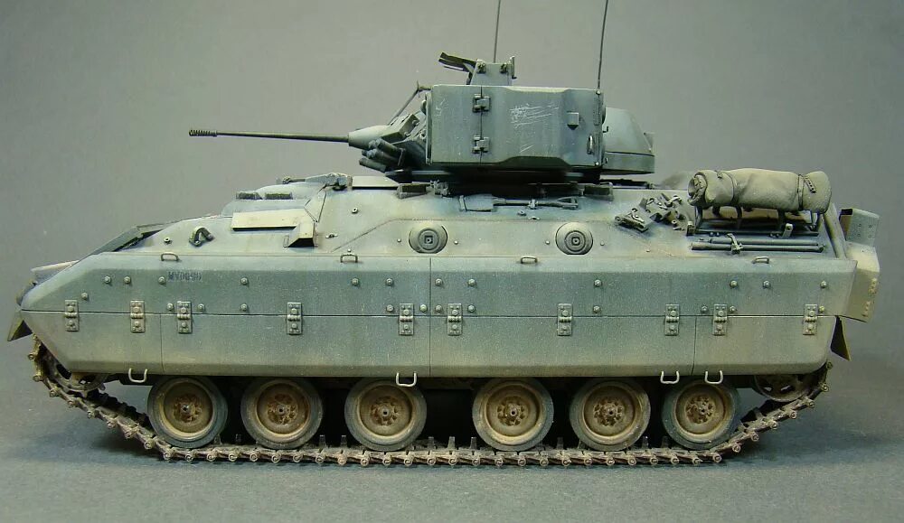 Бмп м2а3 «bradley. Academy 1 35. Magach 4. Танк flakpanzer iv wirbelwind. Стюарт м3 1 16.