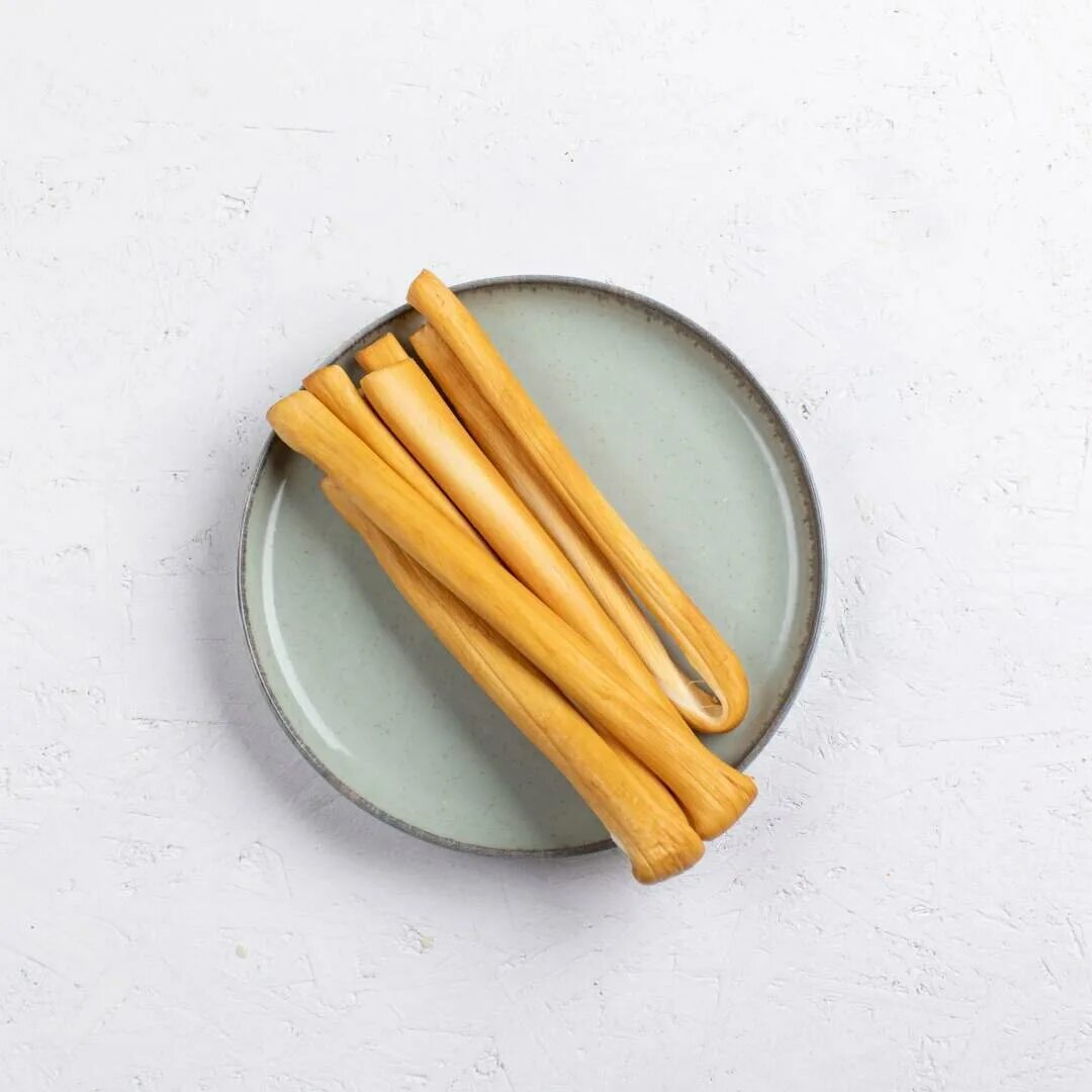 Сулугуни палочки умалат 120гр. Сулугуни копченый палочки. Сыр сулугуни палочки. Палочки сулугуни. Сыр сулугуни умалат палочки.