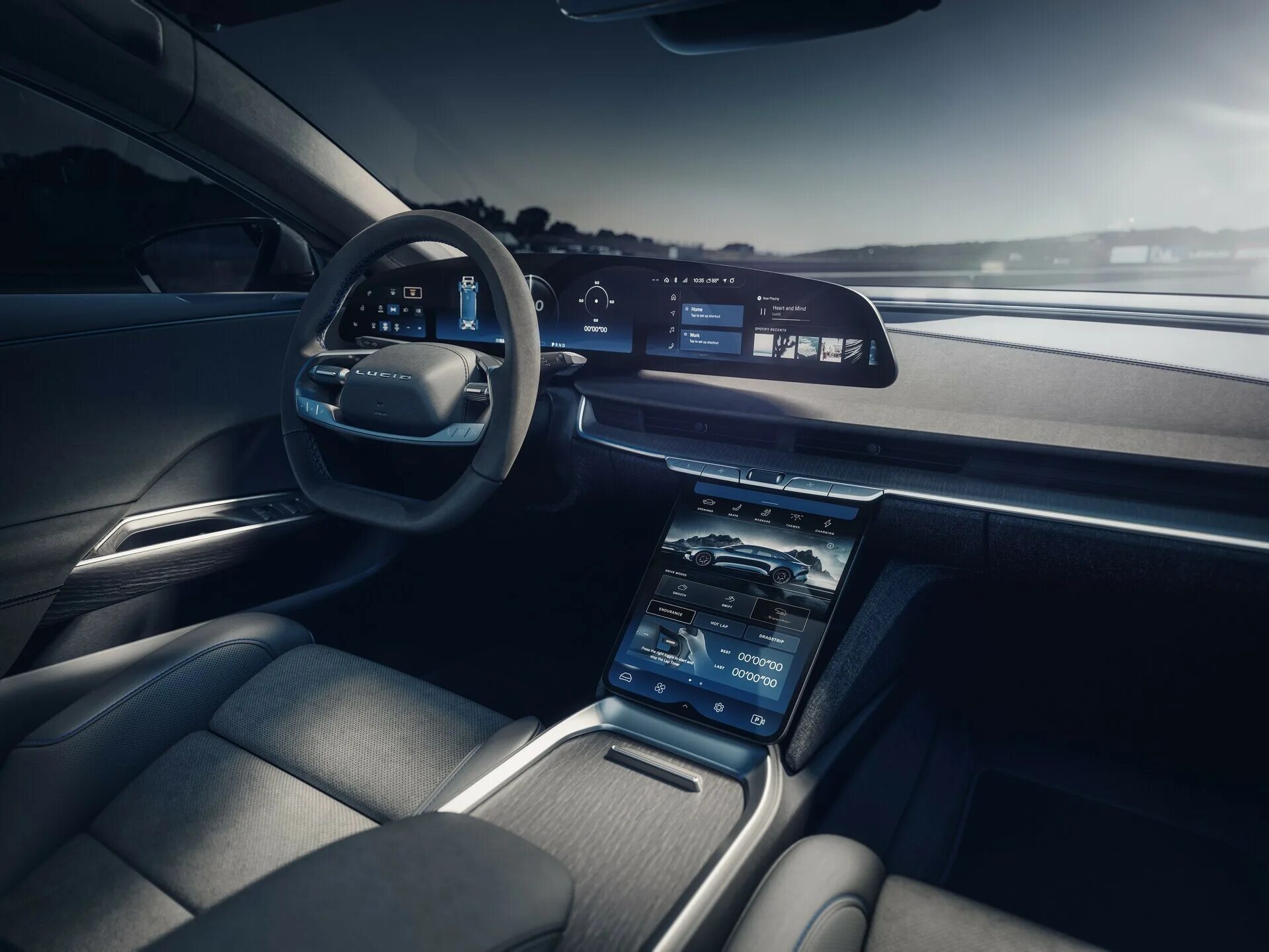 Сапфир 2025. Lucid air sapphire. 2025 lucid air sapphire. lucid air 2025. lucid air электромобиль салон.