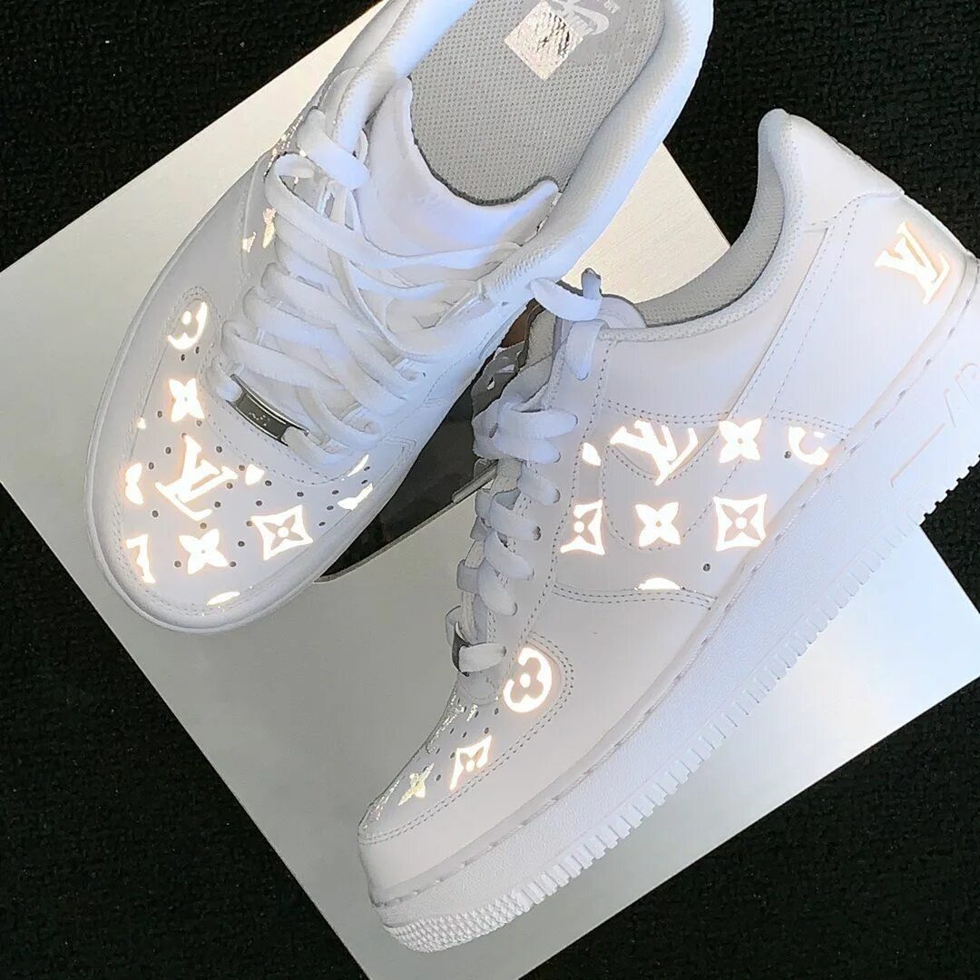 Кроссовки найк луи виттон. Nike Air Force 1 Луи Виттон. Nike af1 lv. Nike Air Force Луи Виттон. Nike af1 x Louis Vuitton.