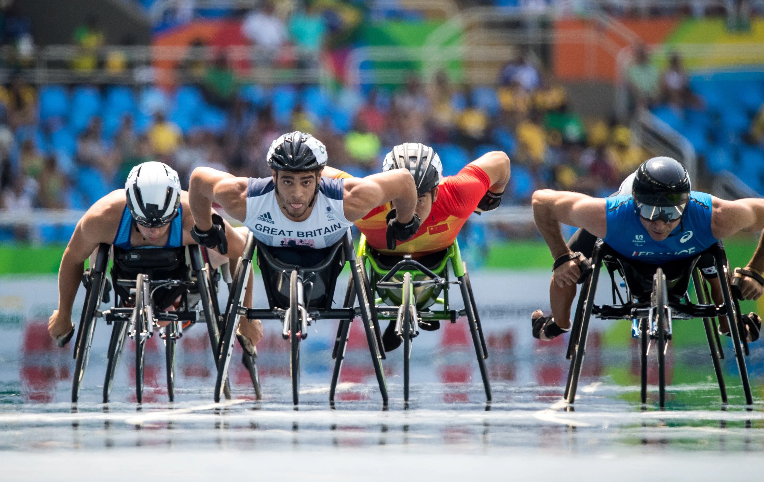 Азиатские Паралимпийские игры. Фотопроект про спортсменов инвалидов. Спортсмены паралимпийцы Вдохновляющие черно-белые фото. Постер 5 Паралимпийские игры.