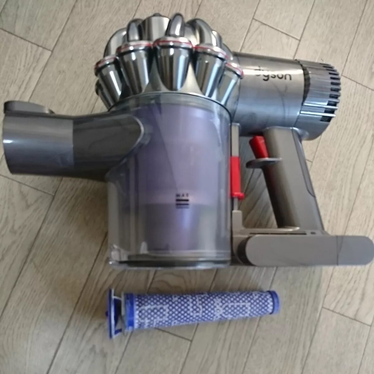 Пылесос dyson v10 digital slim cn серый. Пылесос Dyson DC 10. Аккумуляторный пылесос Дайсон zh 2. Dyson zh2-eu-mme2134a. Пылесос Dyson zh2-eu-nnv3559a.