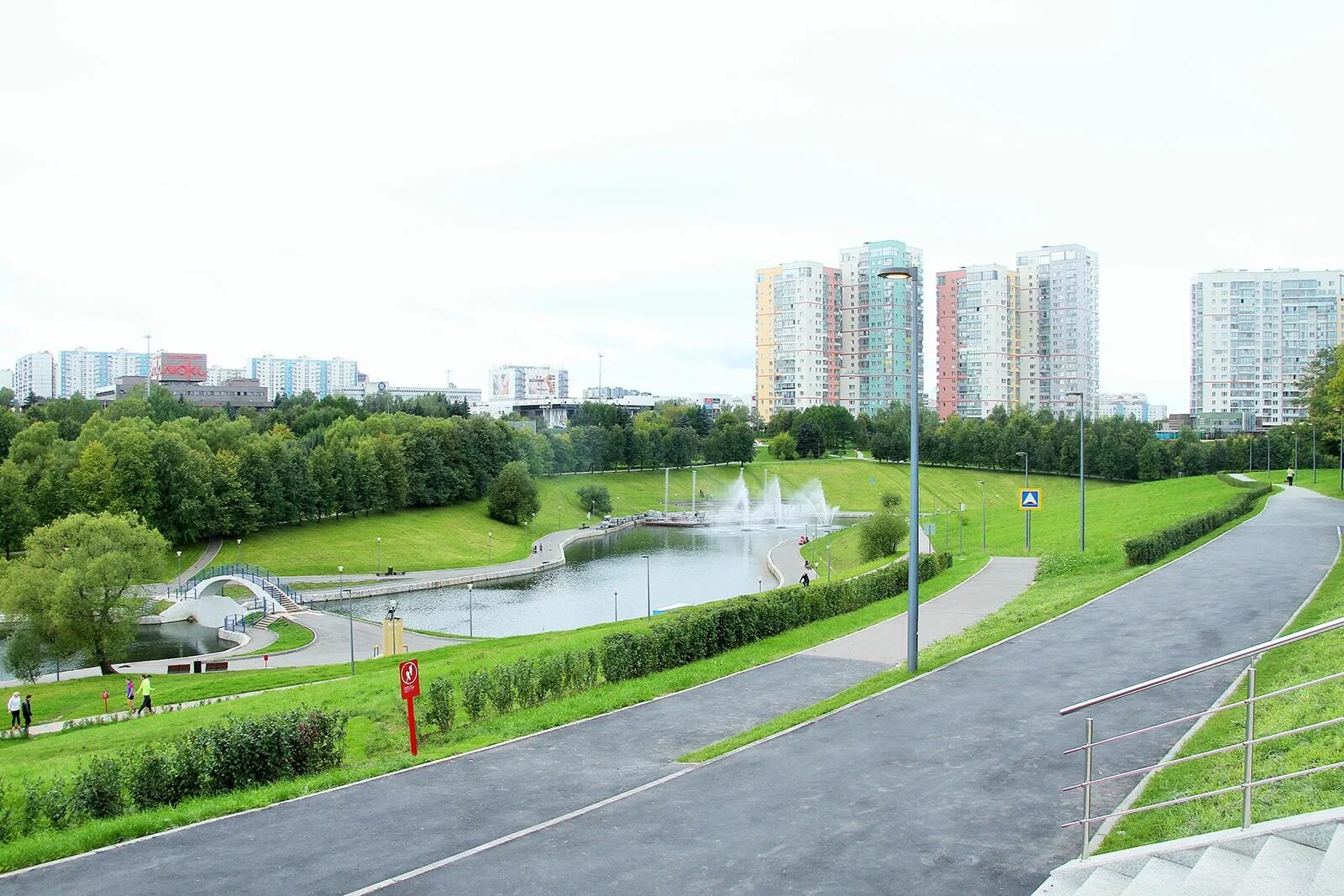 Тропарево парк купить. Аркада Тропарево. Москва, Тропарёвская ул, влд. 4.