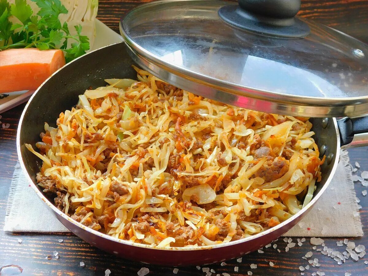 Приготовление свежей капусты с мясом