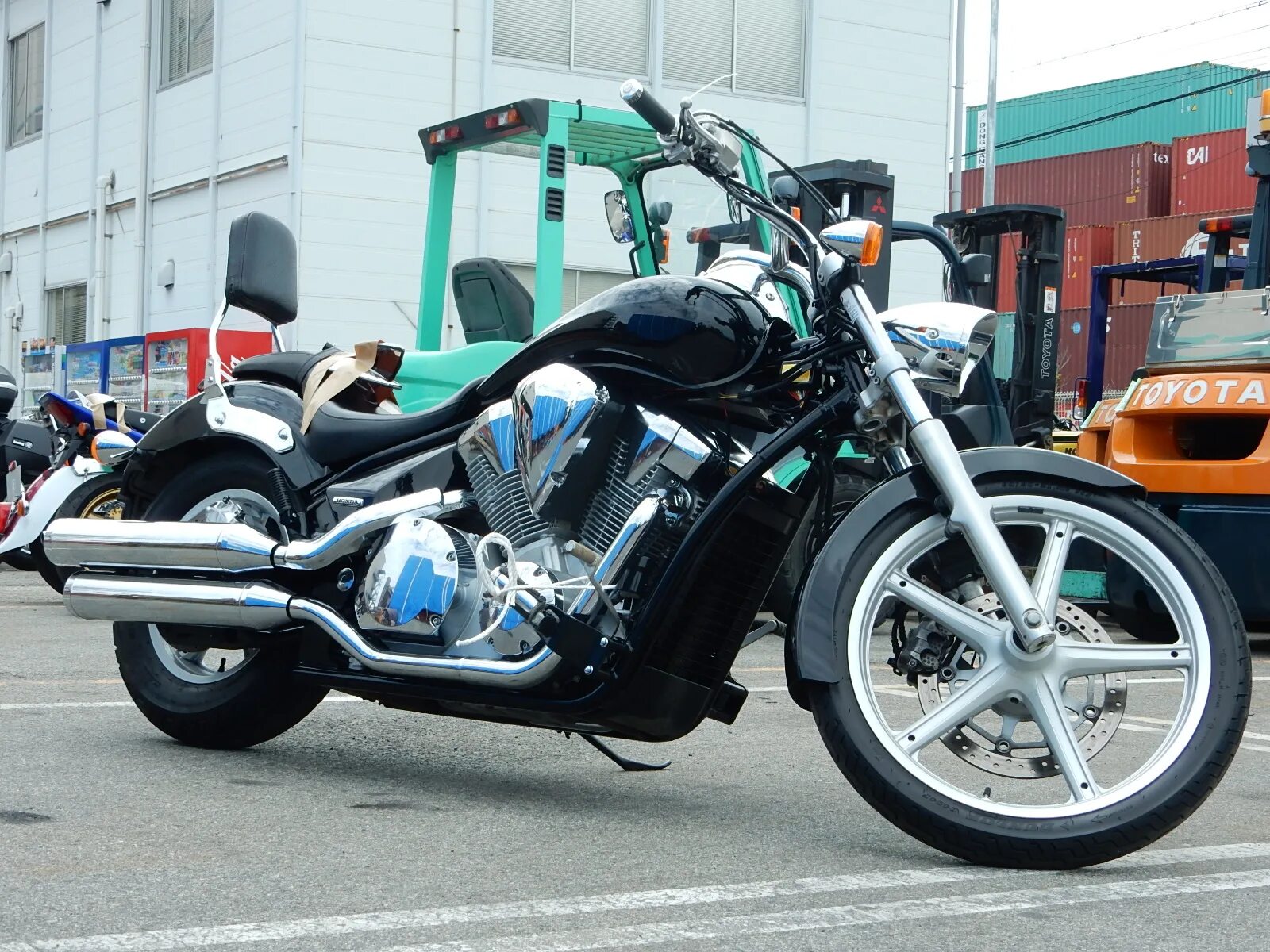 Honda vtx 1300 fury. Honda vt1300cr. Honda vt 1300. Honda vt 1300. Honda vt 1300.