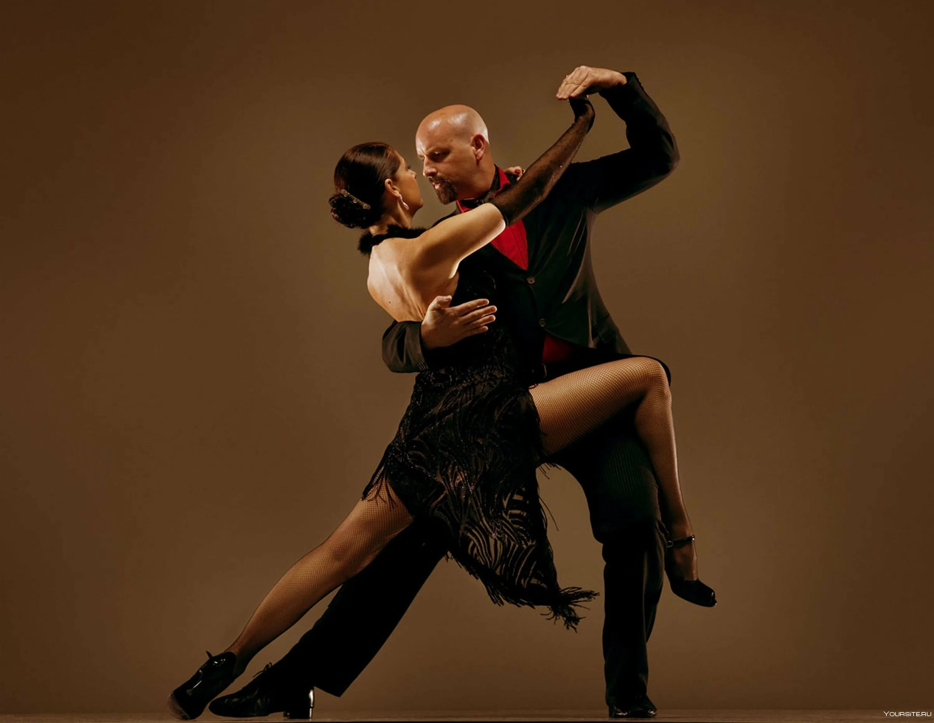 Где танцуют взрослые. Танцоры танго. Танго Антонио Бандерас и Катя Виршилас. Аргентинское танго Кумпарсита. Аргентинский танцор танго.