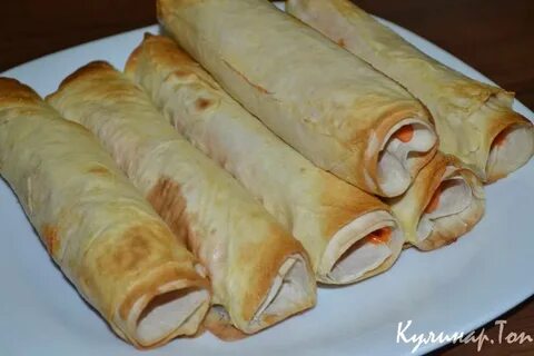 Сосиски в лаваше с сыром на сковороде