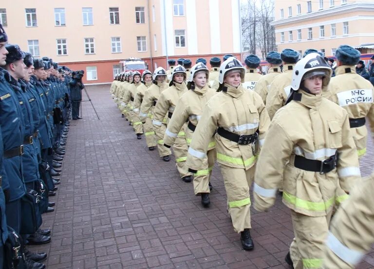 Сайт пожарно спасательной академии. Каска МЧС России. Шлем пожарного МЧС. СПСА МЧС. Шлем МЧС России.