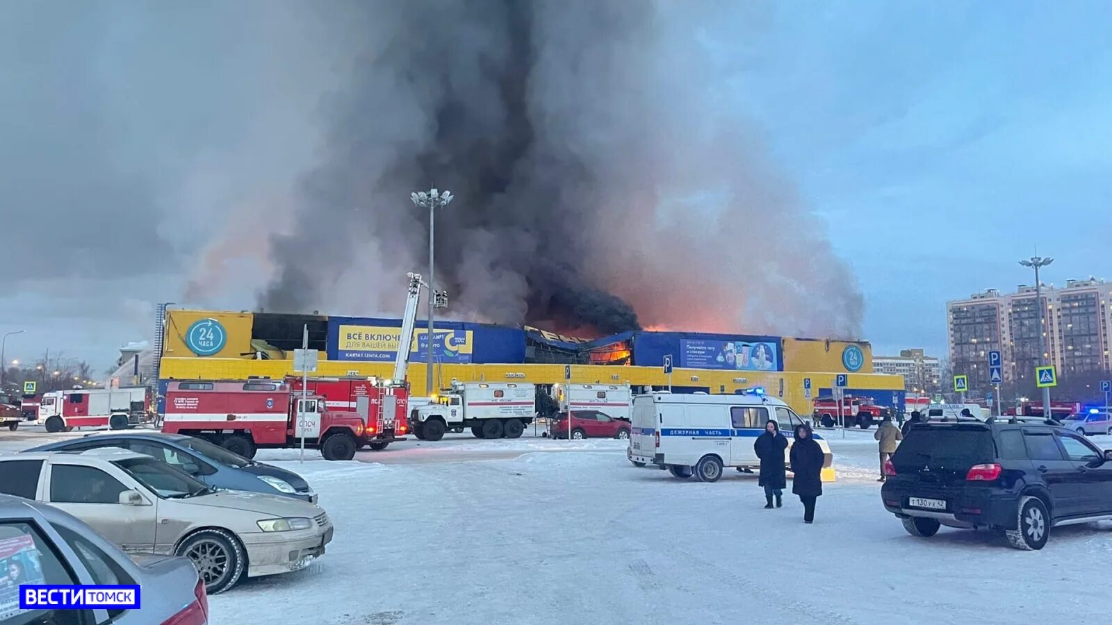 Лента Томск Елизаровых 13 пожар. Пожар в ТЦ лента Томск. Пожар в ленте Томск на Елизаровых. Лента Томск Елизаровых 13.