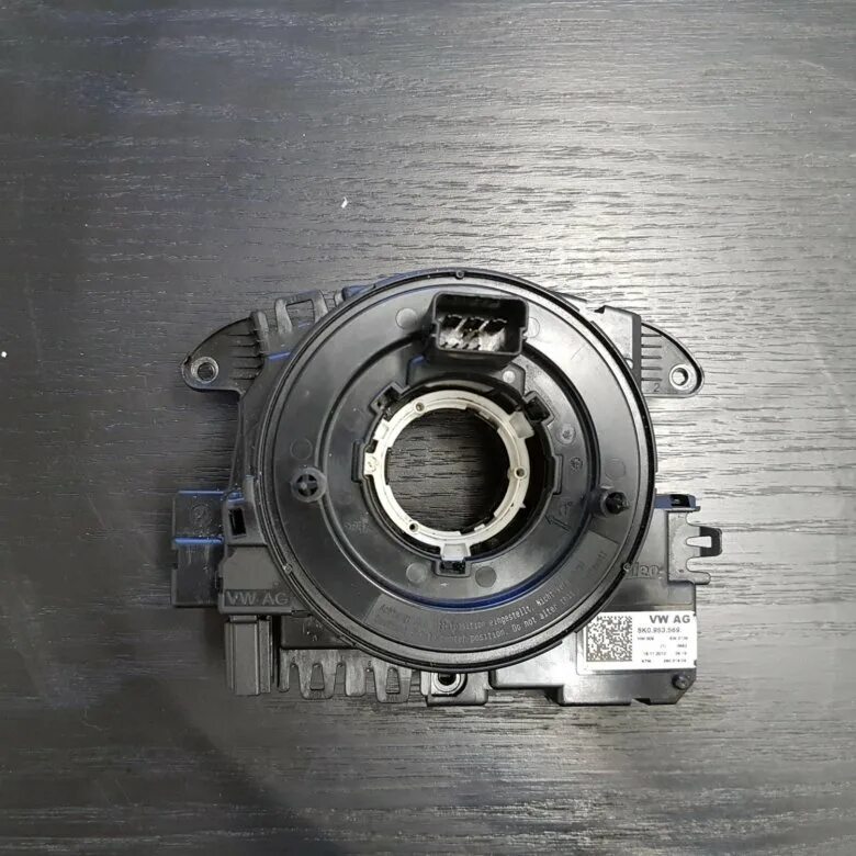 Подрулевой шлейф шкода а5. Шлейф подушки безопасности octavia a8. Подрулевой шлейф шкода а5. Подрулевой шлейф шкода а5. Рулевой шлейф шкода фабиа 2012.