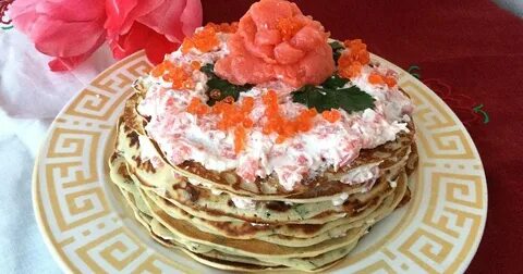Торт с красной рыбой и творожным сыром