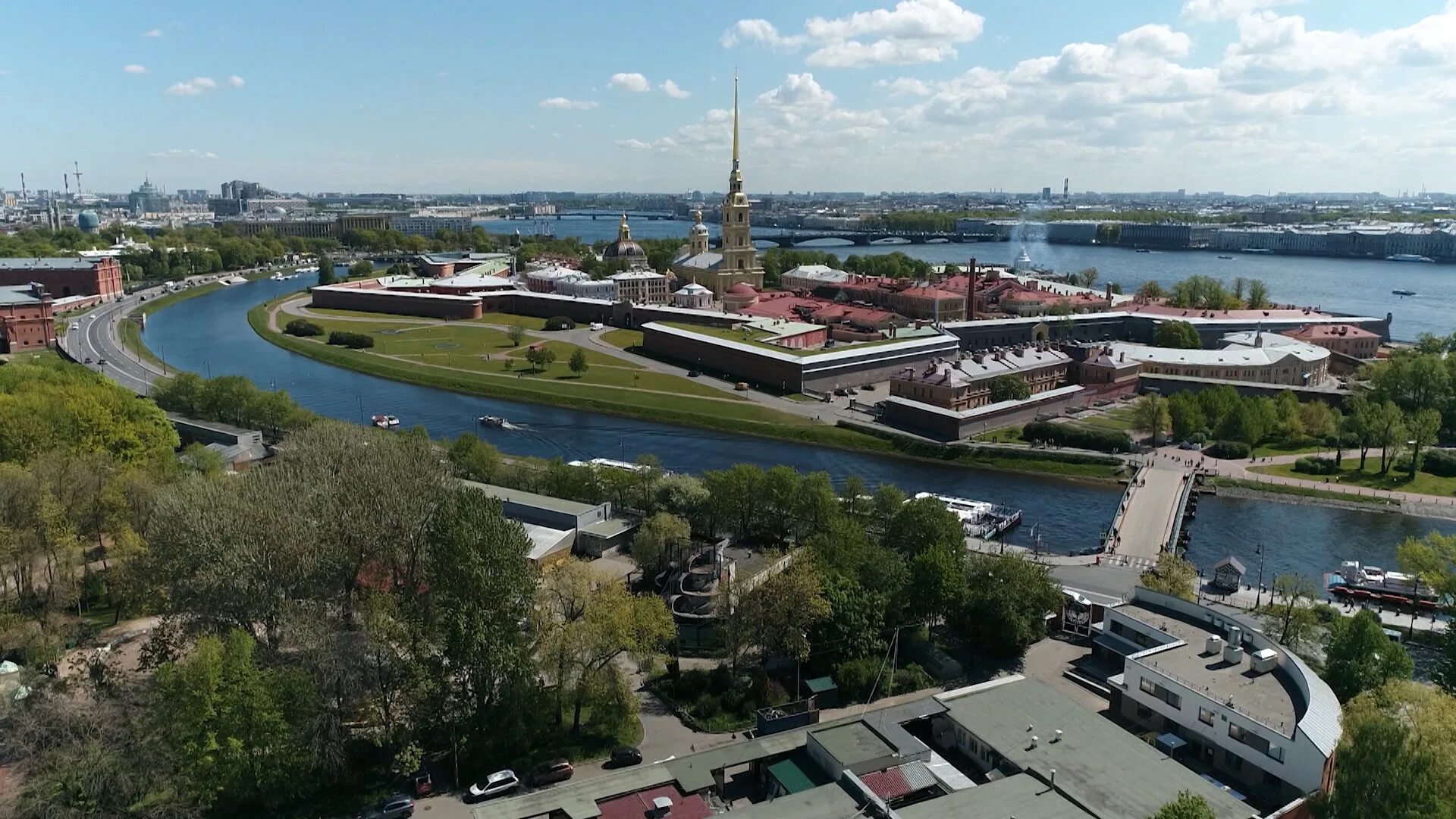 Детище петра. Музей артиллерии в Санкт-Петербурге. Петропавловская крепость с космоса. Трасса канала Москва Питер. Питер 1 Питер 2 Питер 3.