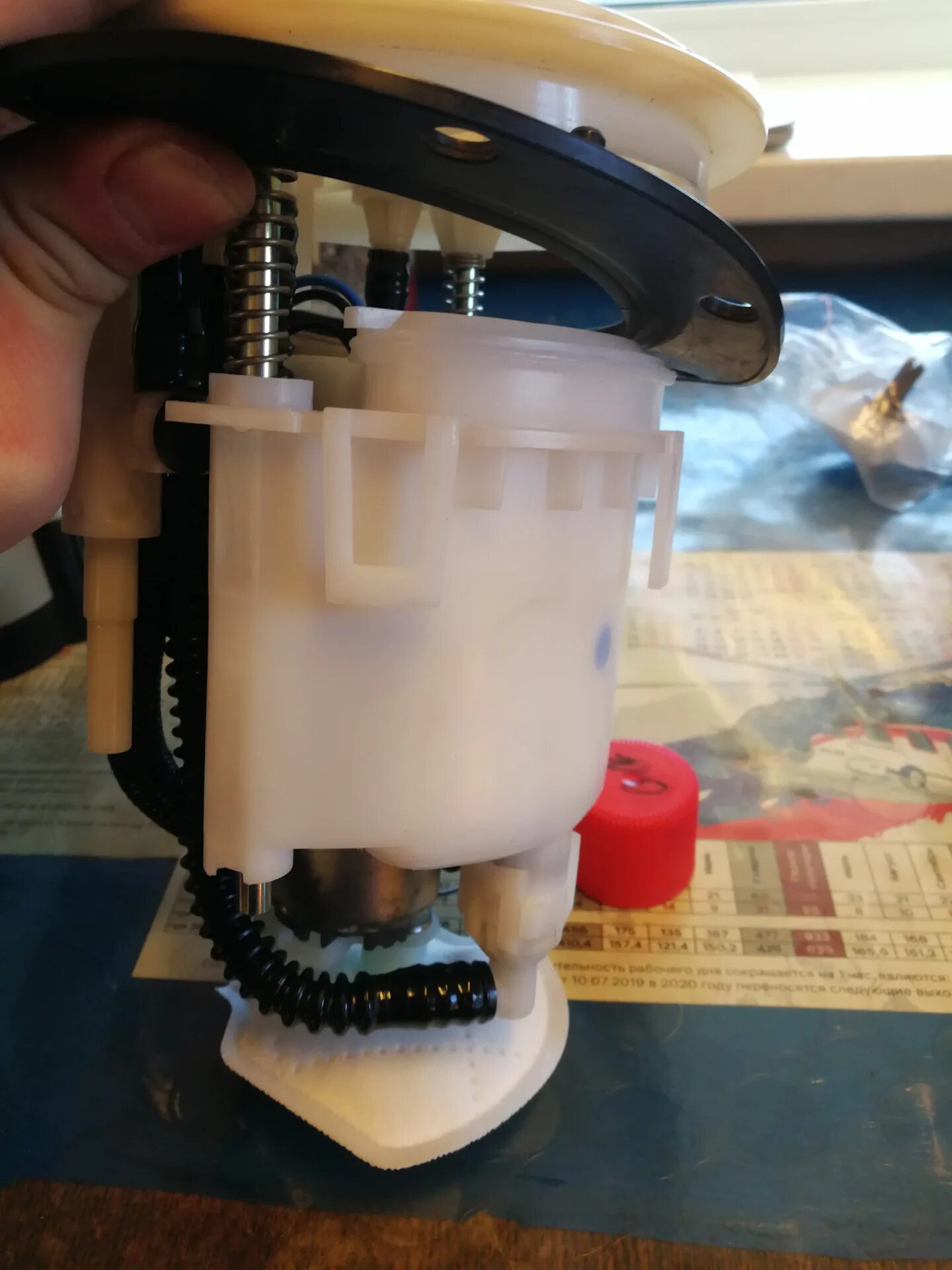 Топливный фильтр субару форестер 2014г. Топливный фильтр субару форестер 2014. Замена топливного фильтра субару форестер. Топливный фильтр субару форестер 2014г. Топливный фильтр субару форестер sh 2.