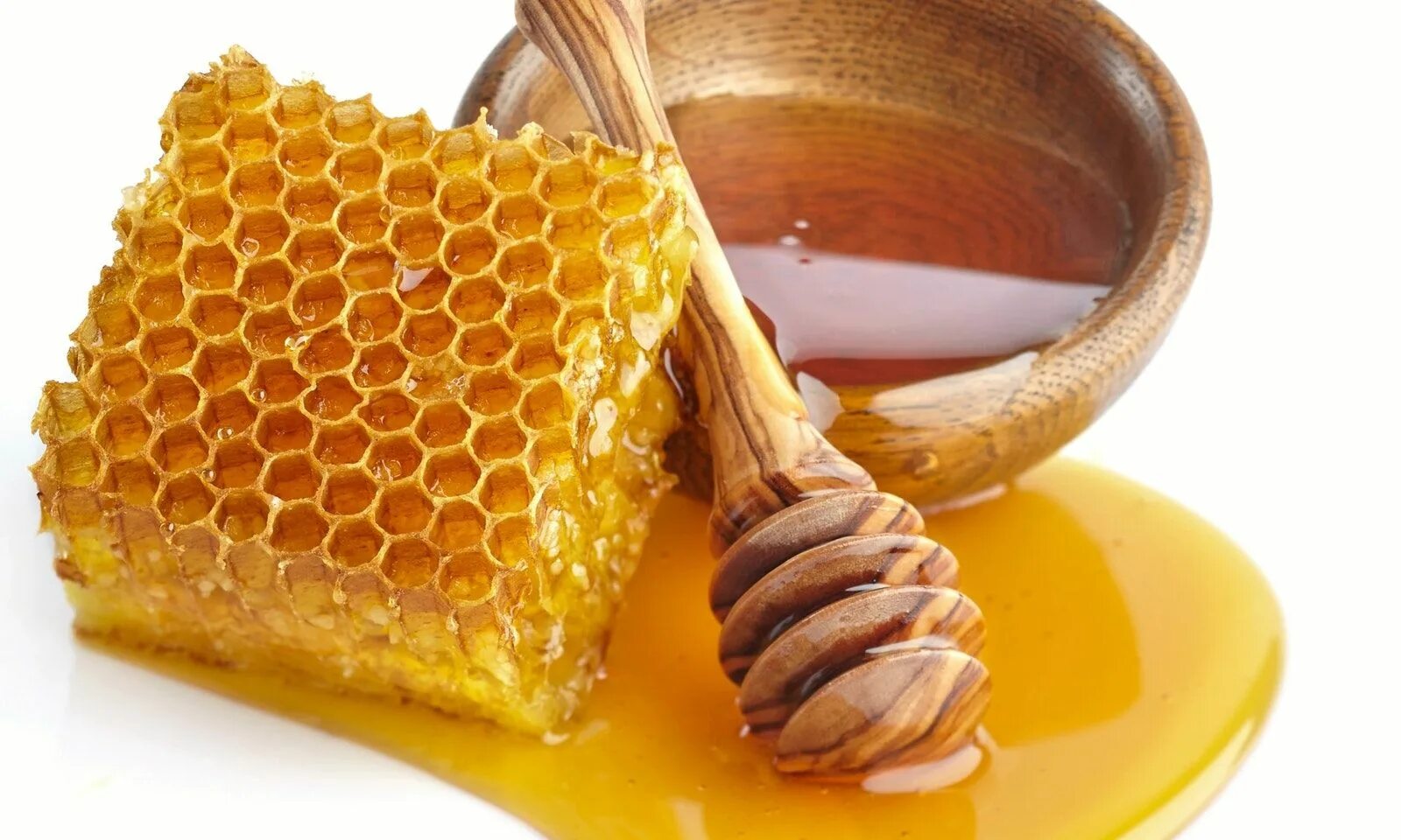 Медовые соты. Соты меда. Пчелиные соты с медом. Мед с воском.