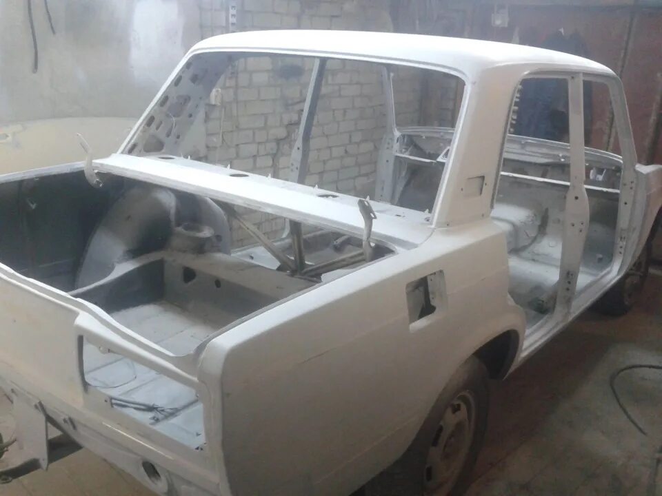 Новый кузов ваз 2105. Кузов ваз 2107. Кузов 1 комплектации ваз 2107. Кузов 2105. Кузов ваз 2105.