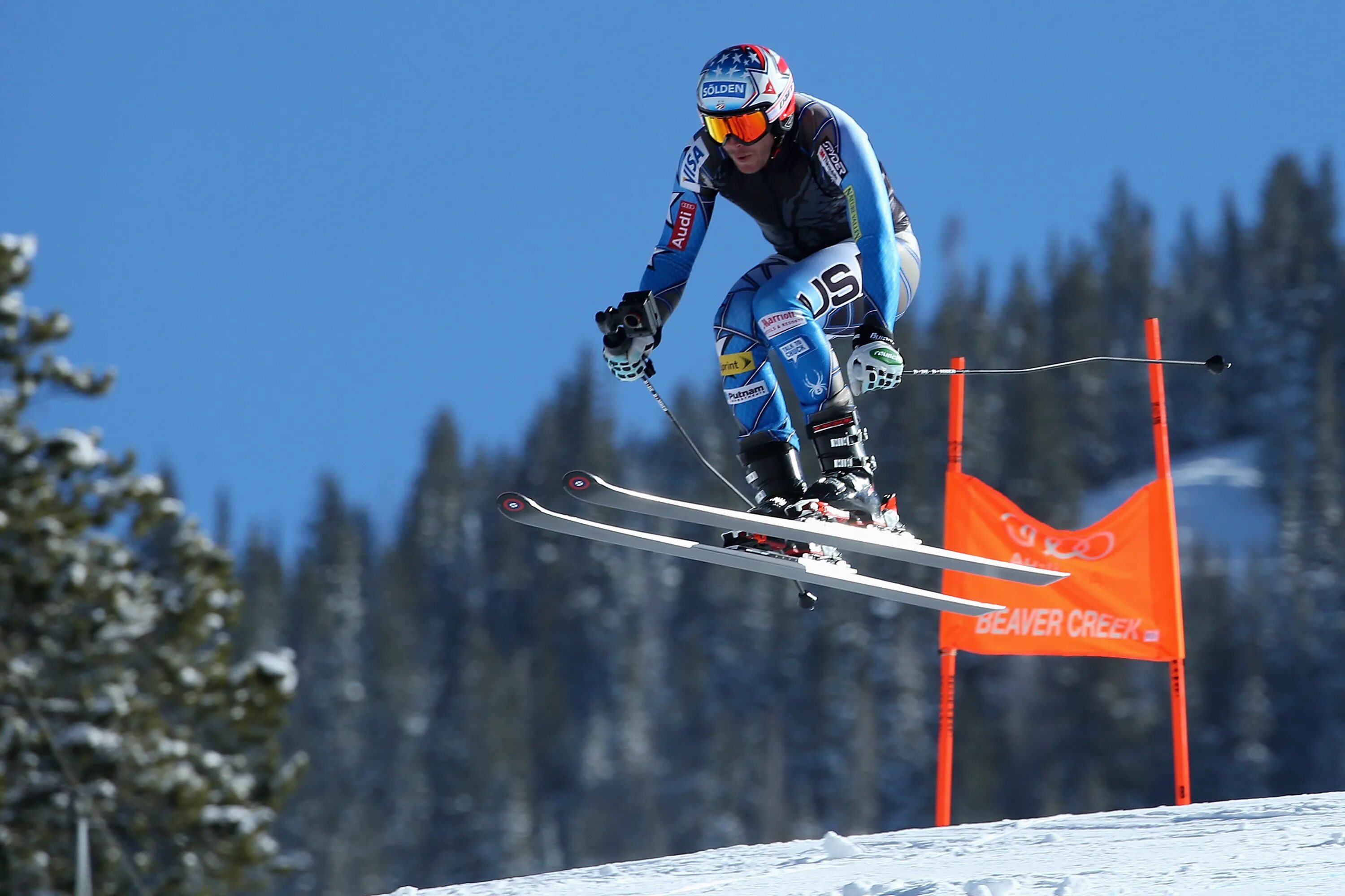 Дисциплина лыж. Горнолыжник Боде Милер. Горные лыжи соревнования. Соревнования по горнолыжному спорту. Горнолыжный спорт соревнования.
