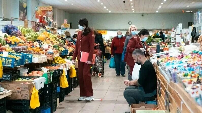 Продовольственный рынок. Чорсу базар в ташкенте. Включи базара. Фруктовый рынок. Рынок в дели индия.