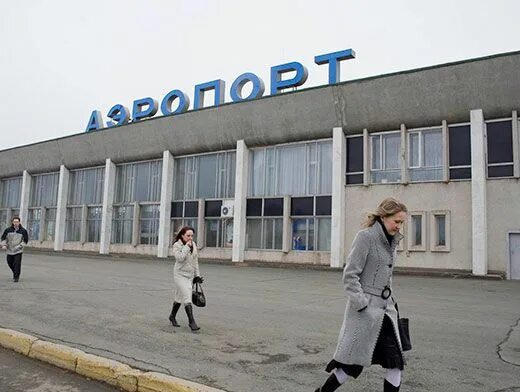 Старый аэропорт ижевск. Ижевск аэропорт сегодня. Ижевск аэропорт сегодня. Ижевск аэропорт сегодня. Аэропорт удмуртия.