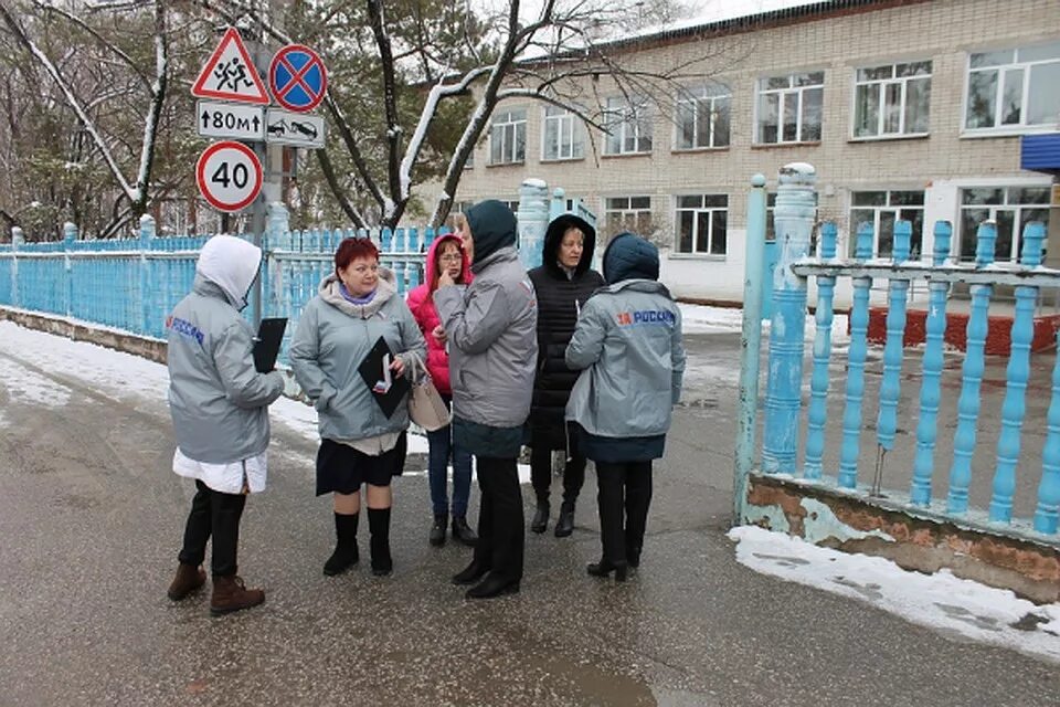 Школа 15 благовещенск. Школа 2 Благовещенск Амурская область. Школа 15 Благовещенск Амурская область. Школа Благовещенск 15 школа.