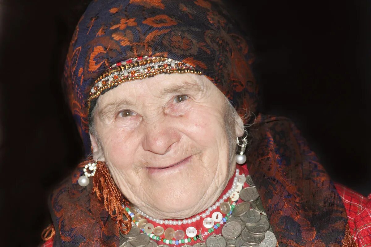 Бурановская бабушка. То стало с бурановскими бабушками. Бурановские бабушки коллектив. Бурановская бабушка. Удмурты бурановские бабушки.